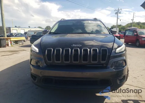 2016 Jeep Cherokee Latitude z USA, uszkodzony, nr VIN 1C4PJMCB4GW286054